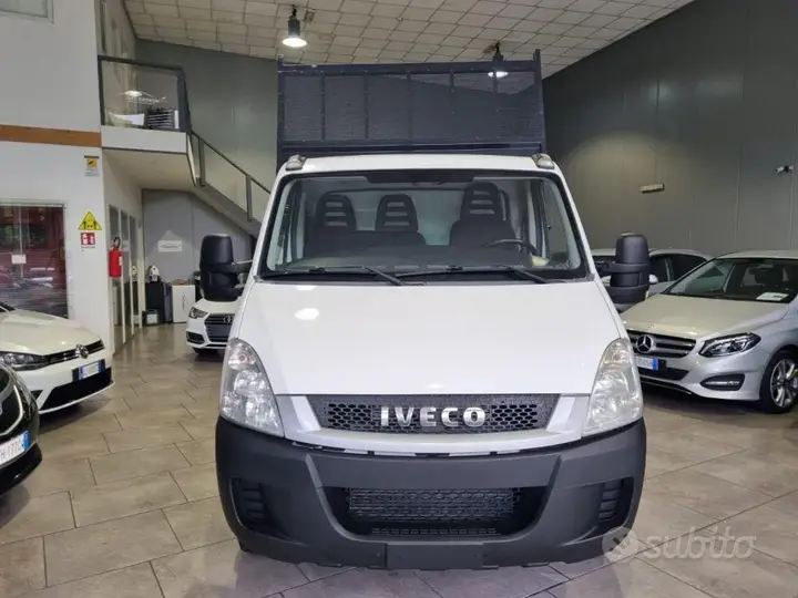 Iveco Daily 2011 photo 4