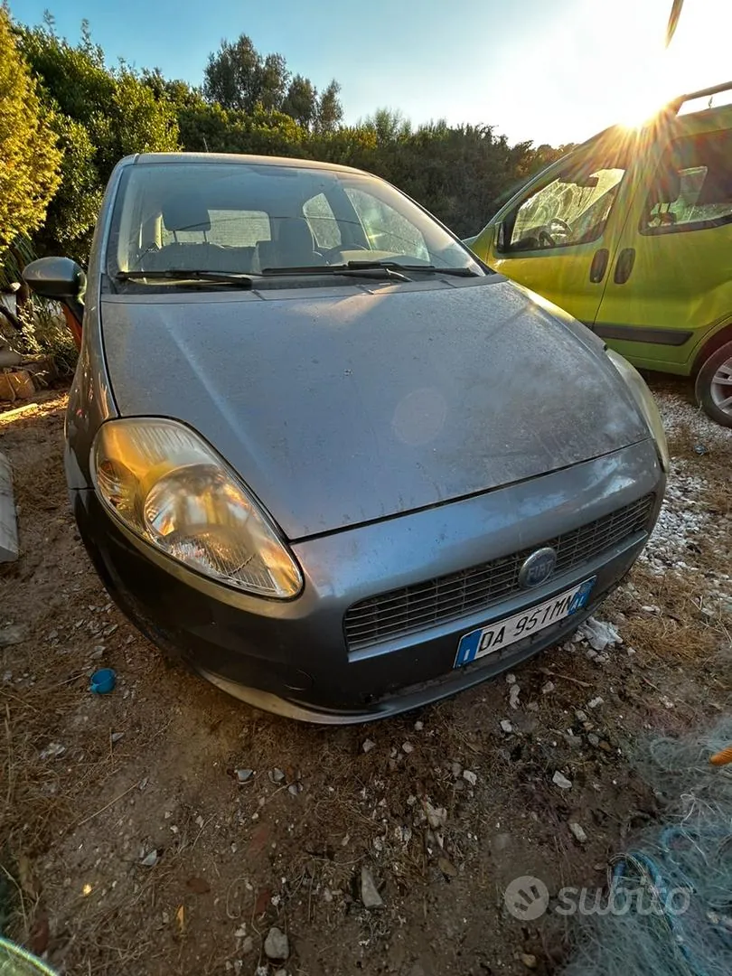 Fiat Grande Punto 2006 photo 2