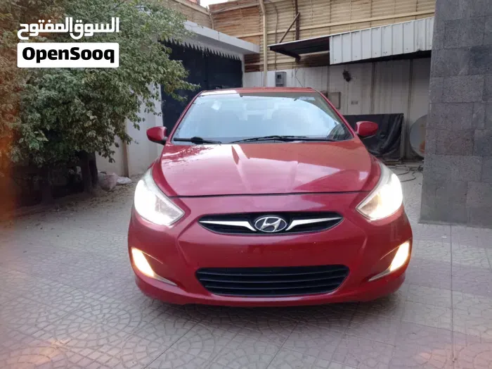 Hyundai Accent 2013 photo 2