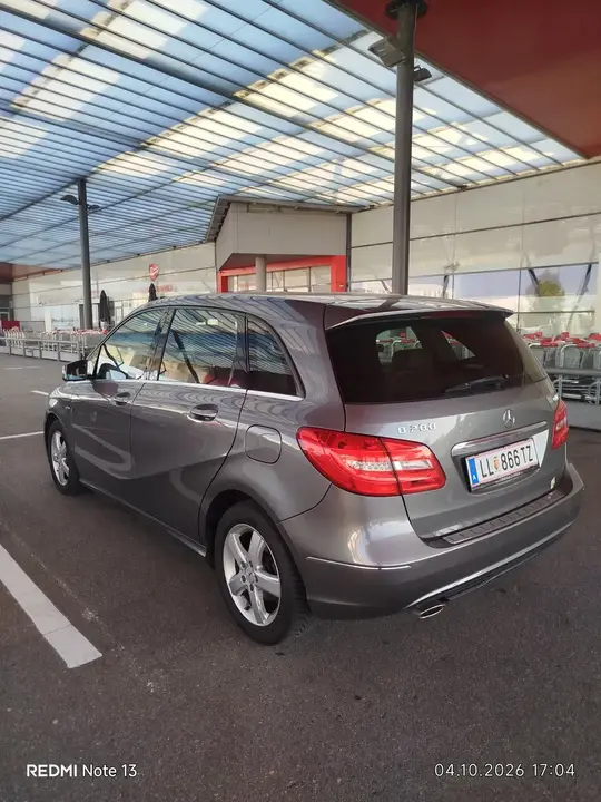 Mercedes-Benz B-Class 2012 photo 3