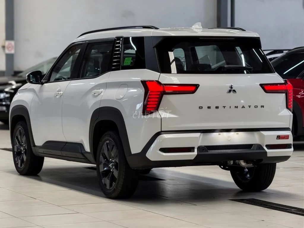 Mitsubishi Destinator 2026 photo 3
