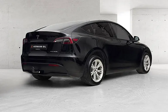 Tesla Model Y 2021 photo 5