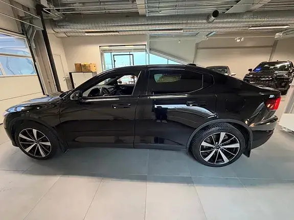 Polestar 2 2023 photo 3