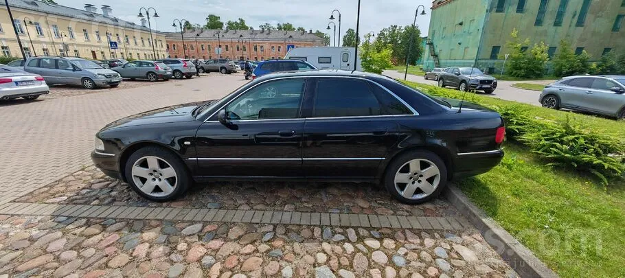 Audi A8 1999 photo 3