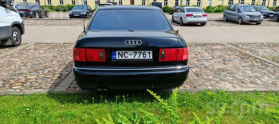 Audi A8 1999 photo 5