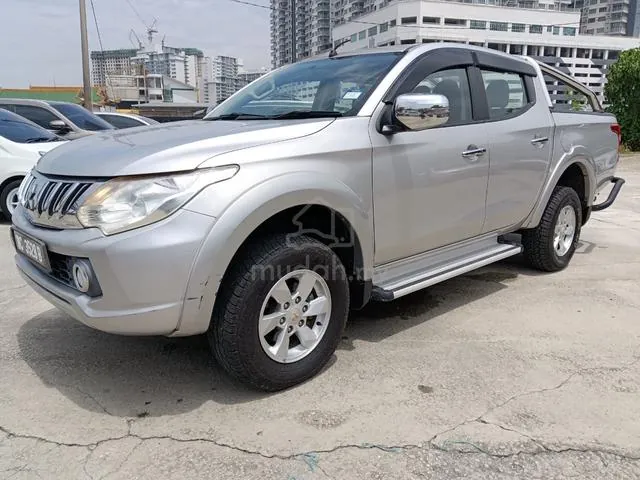 Mitsubishi Triton