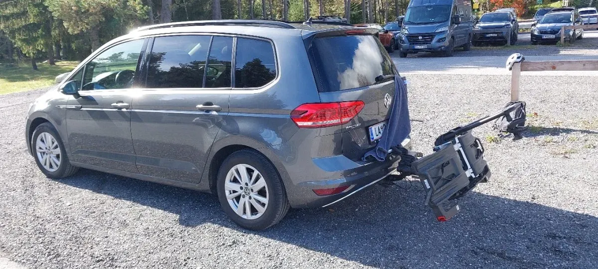 Volkswagen Touran 2020 photo 2