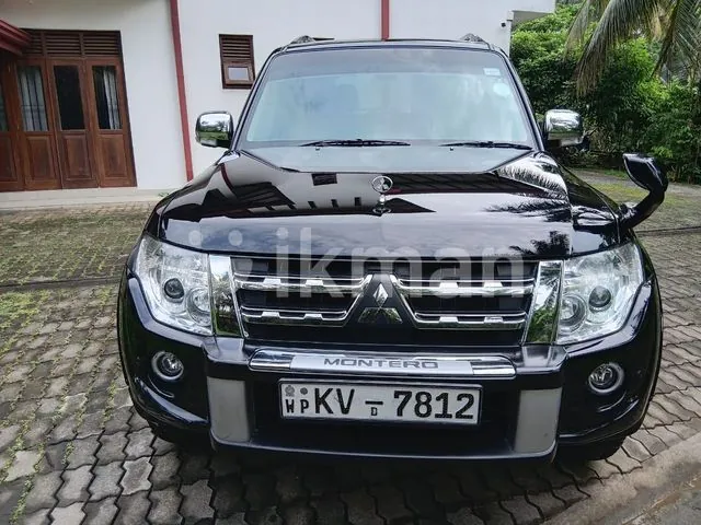 Mitsubishi Montero 2013 photo 2