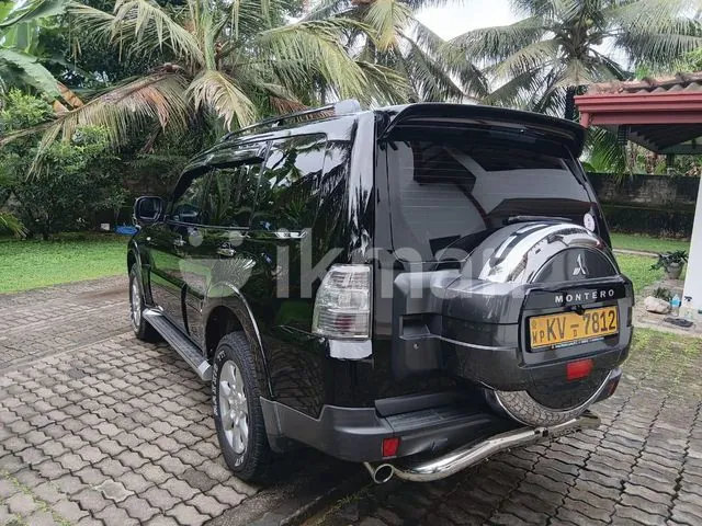Mitsubishi Montero 2013 photo 5