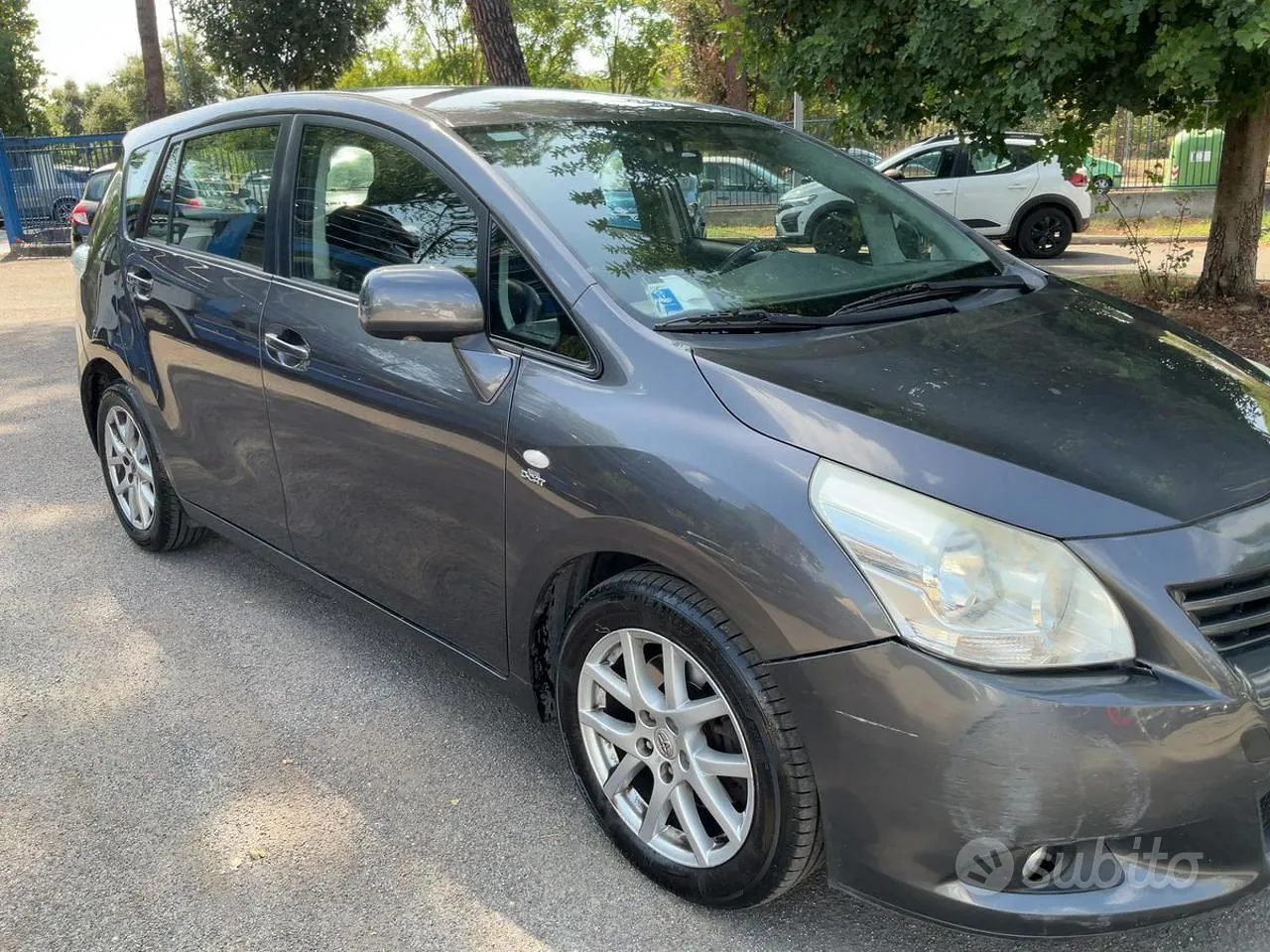 Toyota Verso 2010 photo 3