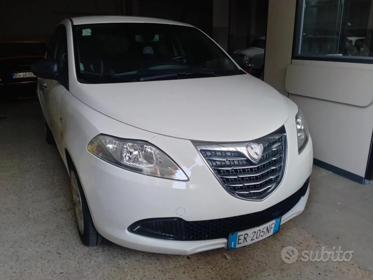Lancia Ypsilon