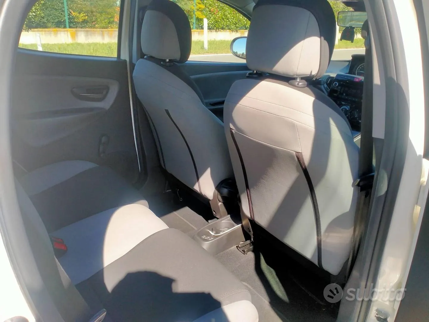 Lancia Ypsilon 2013 photo 5