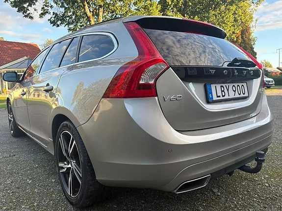 Volvo V60 2016 photo 4