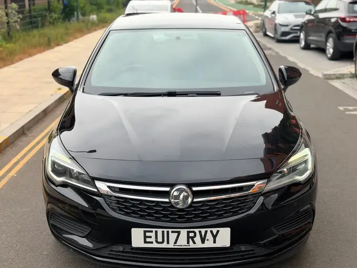 Vauxhall Astra 2017 photo 3