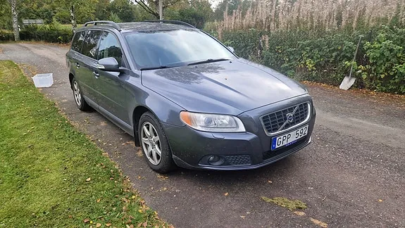 Volvo V70 2008 photo 2