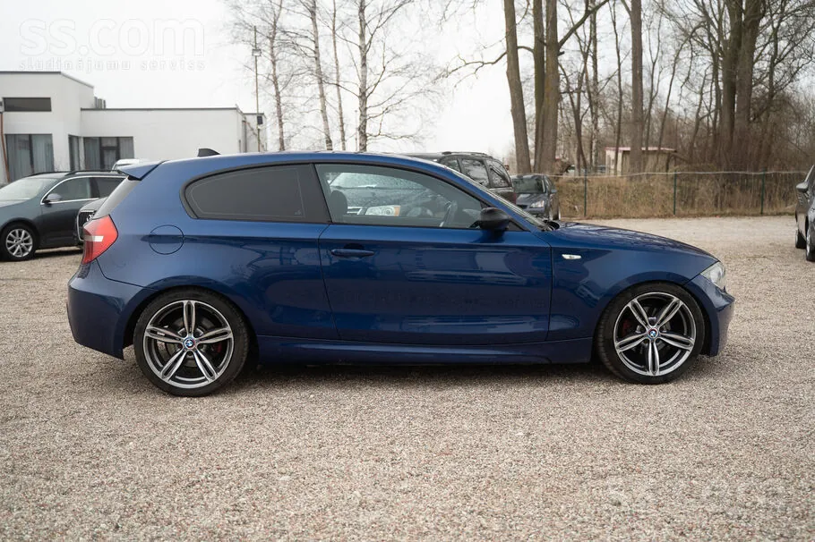 BMW 118D 2008 photo 4