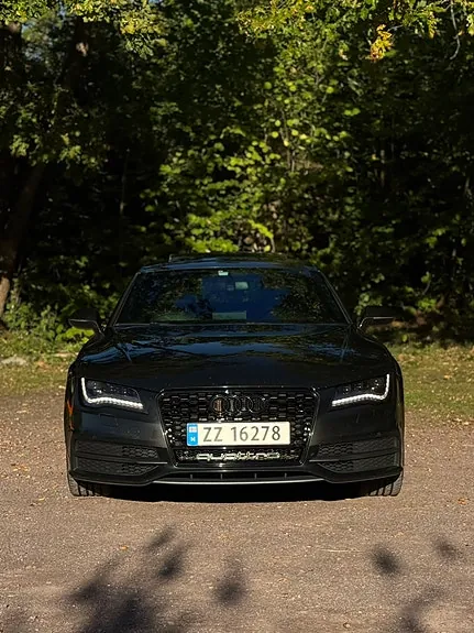 Audi A7 2011 photo 2