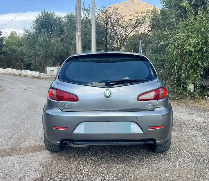 Alfa Romeo 147 2006 photo 3