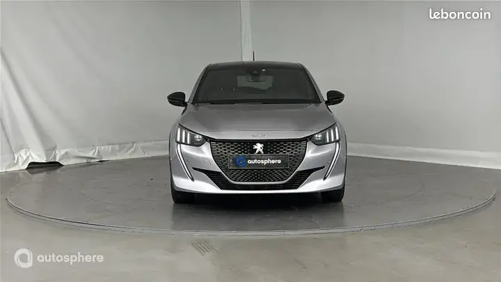 Peugeot 208 2023 photo 2