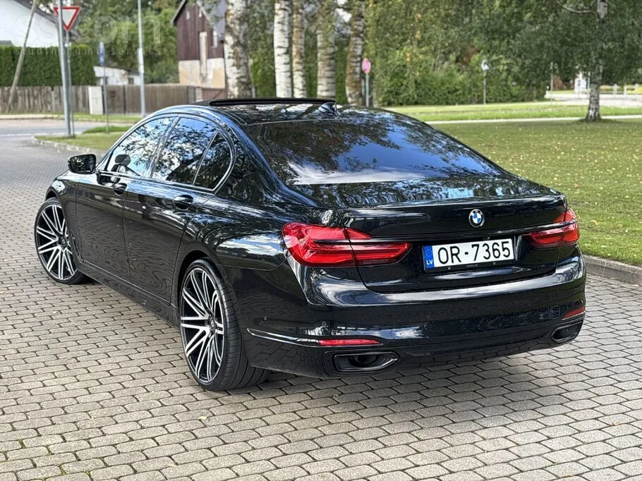 BMW 730D 2016 photo 2