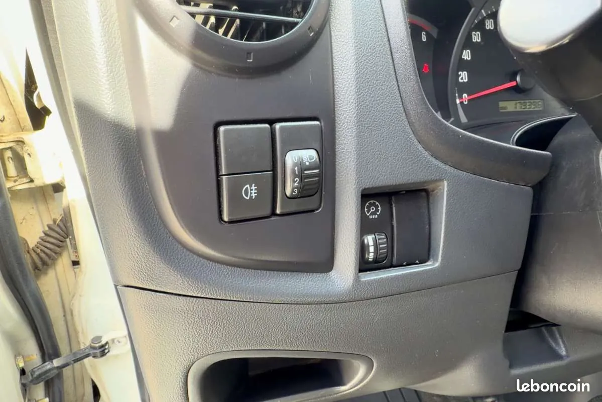 Isuzu D-Max 2008 photo 5