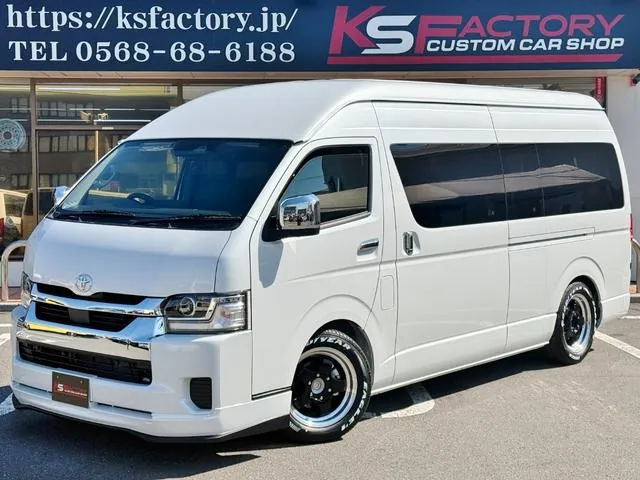 Toyota Hiace Wagon