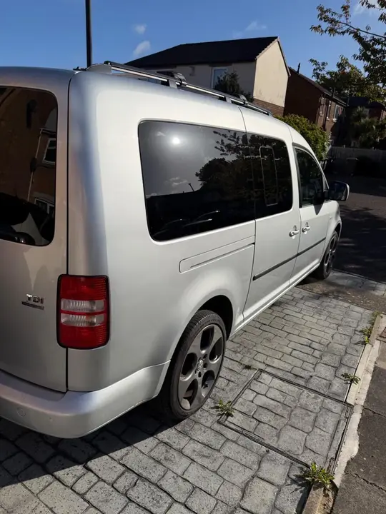 Volkswagen Caddy Maxi Life 2013 photo 5