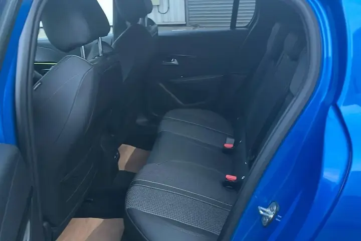 Peugeot 208 2022 photo 5