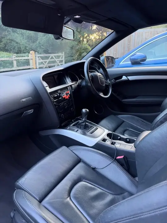 Audi A5 Cabriolet 2010 photo 3