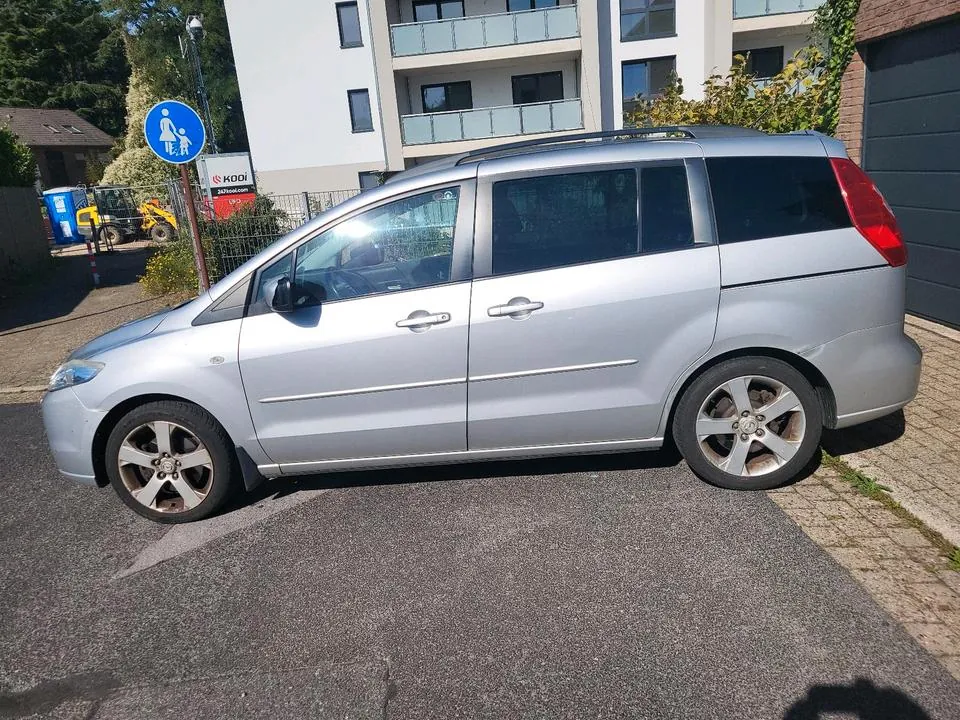 Mazda 5