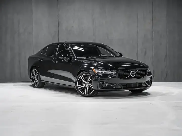 Volvo S60 2021 photo 2