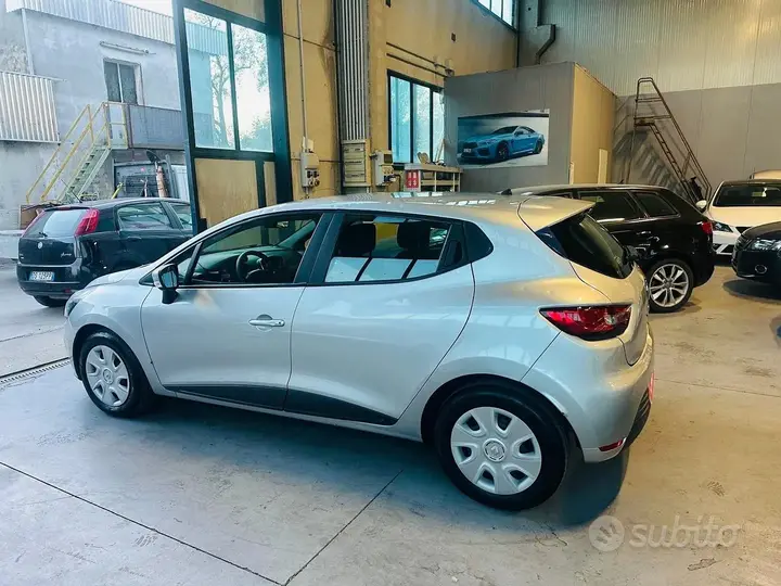 Renault Clio 2017 photo 3