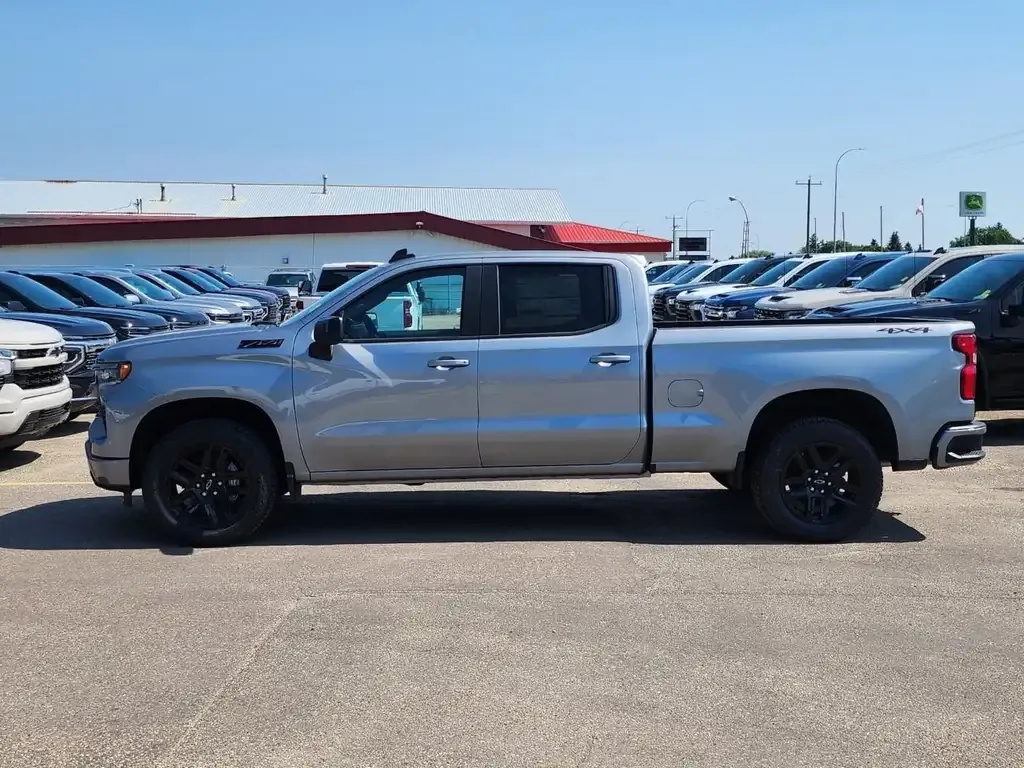 Chevrolet Silverado 1500 2026 photo 3