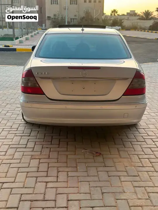 Mercedes-Benz E-Class 2008 photo 2