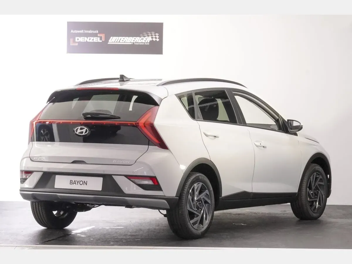 Hyundai Bayon photo 3