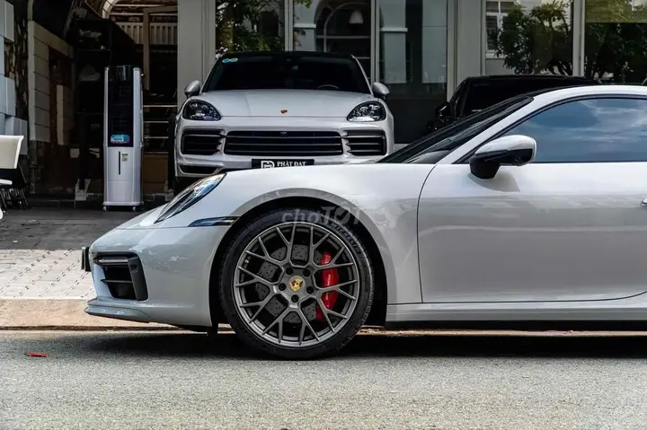 Porsche 911 2023 photo 3