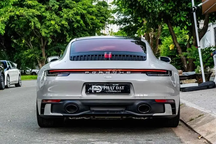 Porsche 911 2023 photo 4