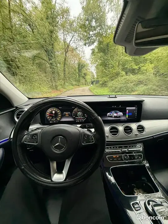 Mercedes-Benz E-Class 2017 photo 3