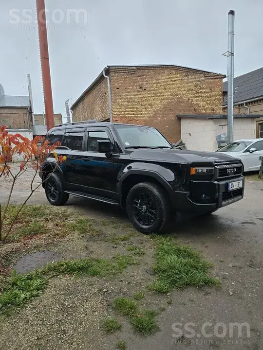 Toyota Land Cruiser 2024 photo 2