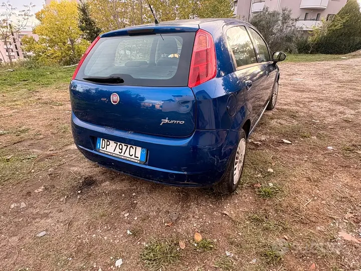 Fiat Grande Punto 2008 photo 2