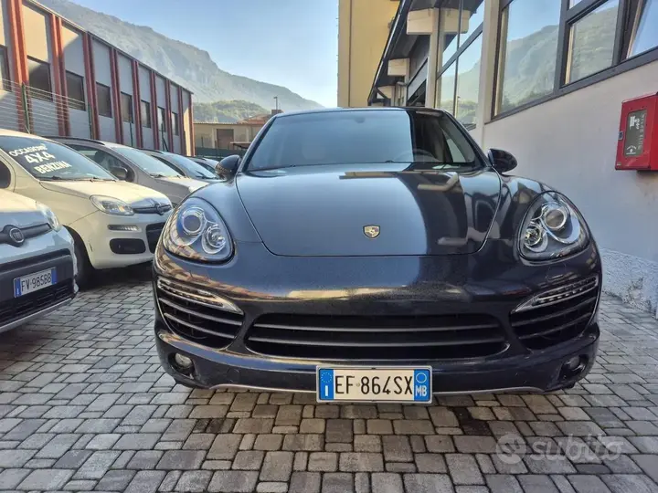 Porsche Cayenne 2011 photo 5
