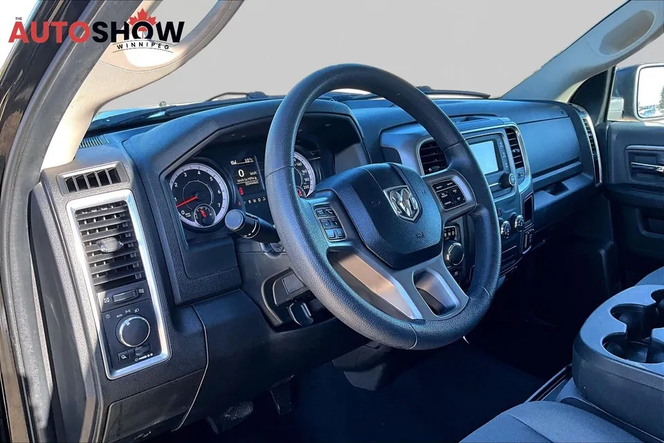 Ram 1500 2023 photo 2