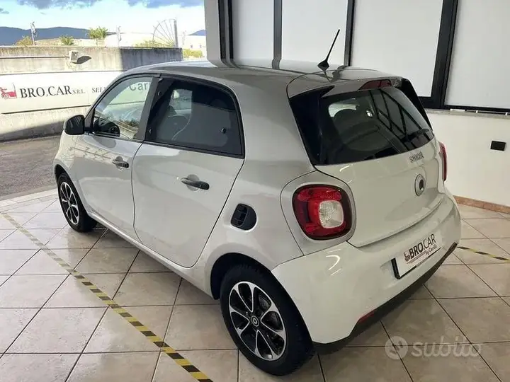 Smart Forfour 2019 photo 4