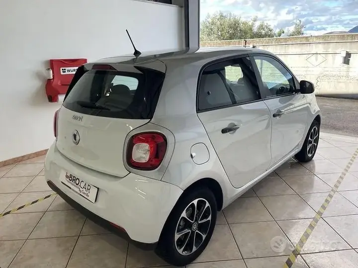 Smart Forfour 2019 photo 3