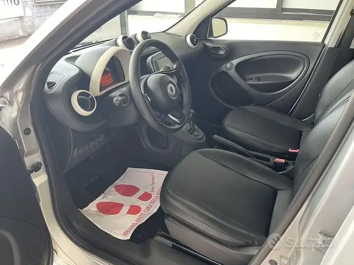 Smart Forfour 2019 photo 5