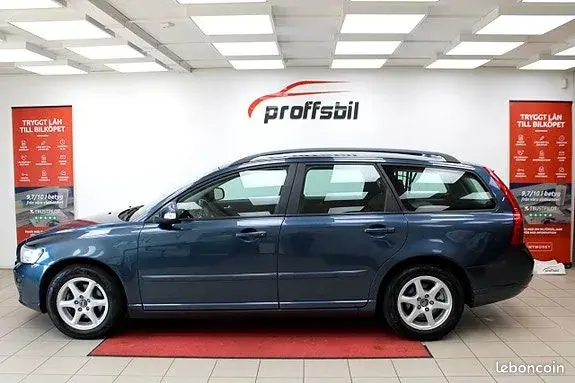 Volvo V50 2011 photo 4
