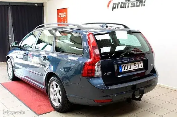 Volvo V50 2011 photo 5