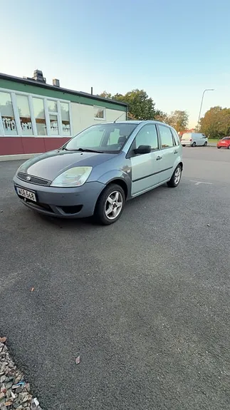 Ford Fiesta 2004 photo 4