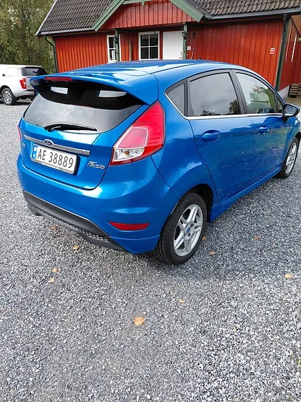 Ford Fiesta 2013 photo 4