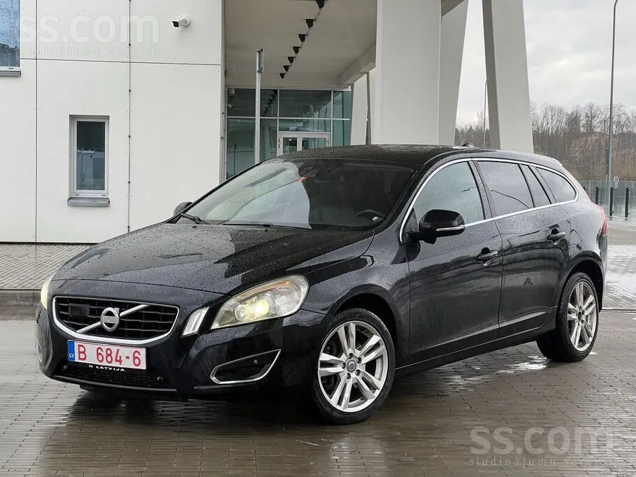 Volvo V60 2011 photo 2